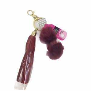 Tassel and Pompoms Burgundy key holder